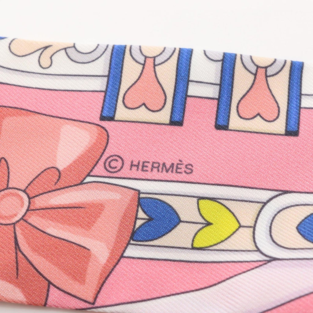 Hermes Scarf Twill Harnais de Coeur Ribbon Pink Silk — view 4
