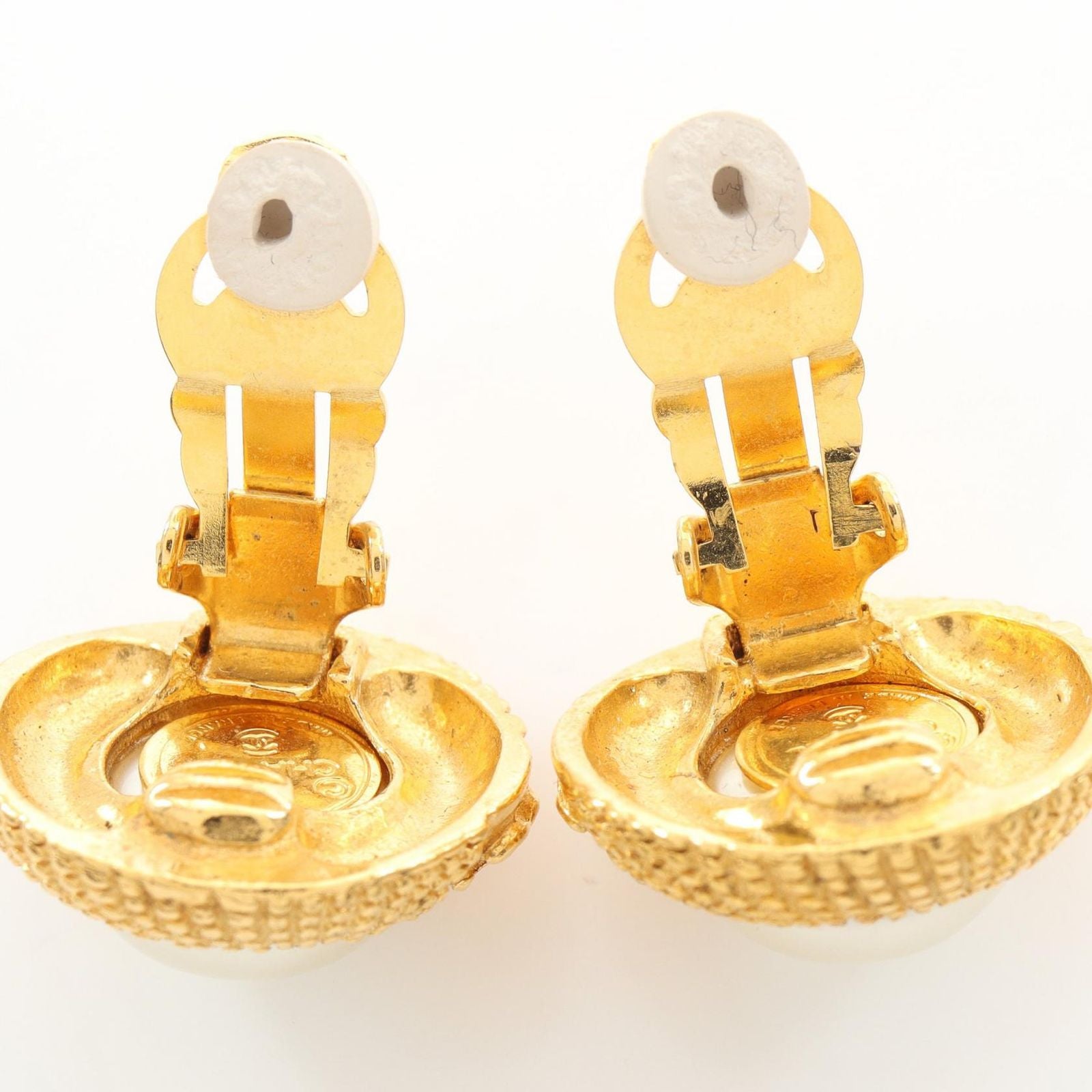 Chanel Earrings CC Logo — view 6