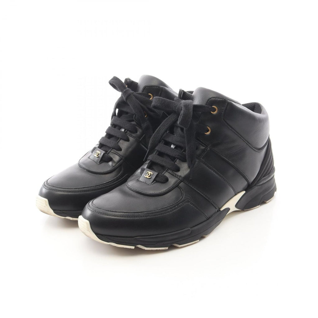 Chanel Sneakers CC Logo Leather High
