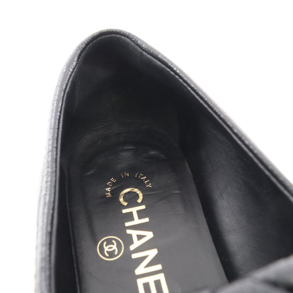 Chanel Loafers Quilted Turnlock Leather — view 9