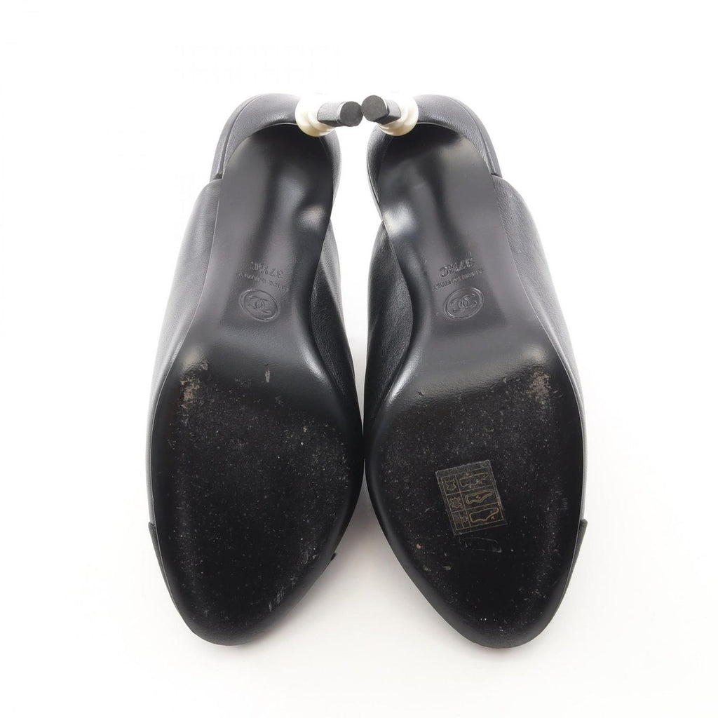 Chanel Sandals CC Logo Leather Fabric — view 4