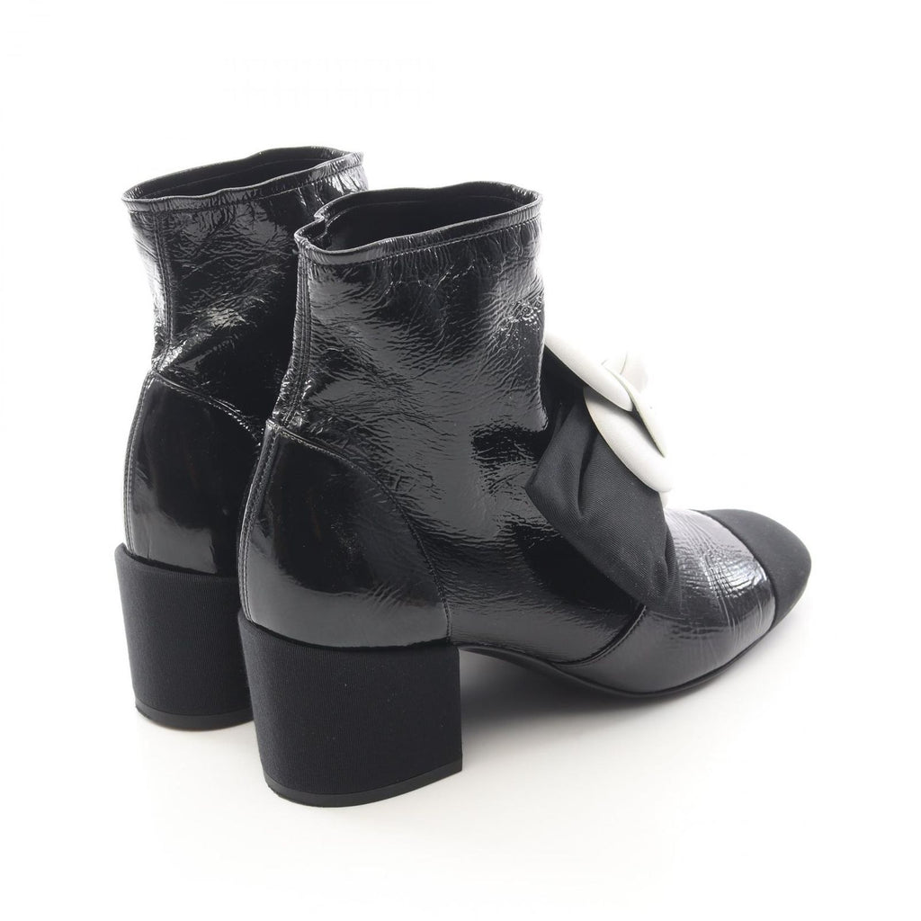 Chanel Boots Camellia CC Logo Leather — view 2