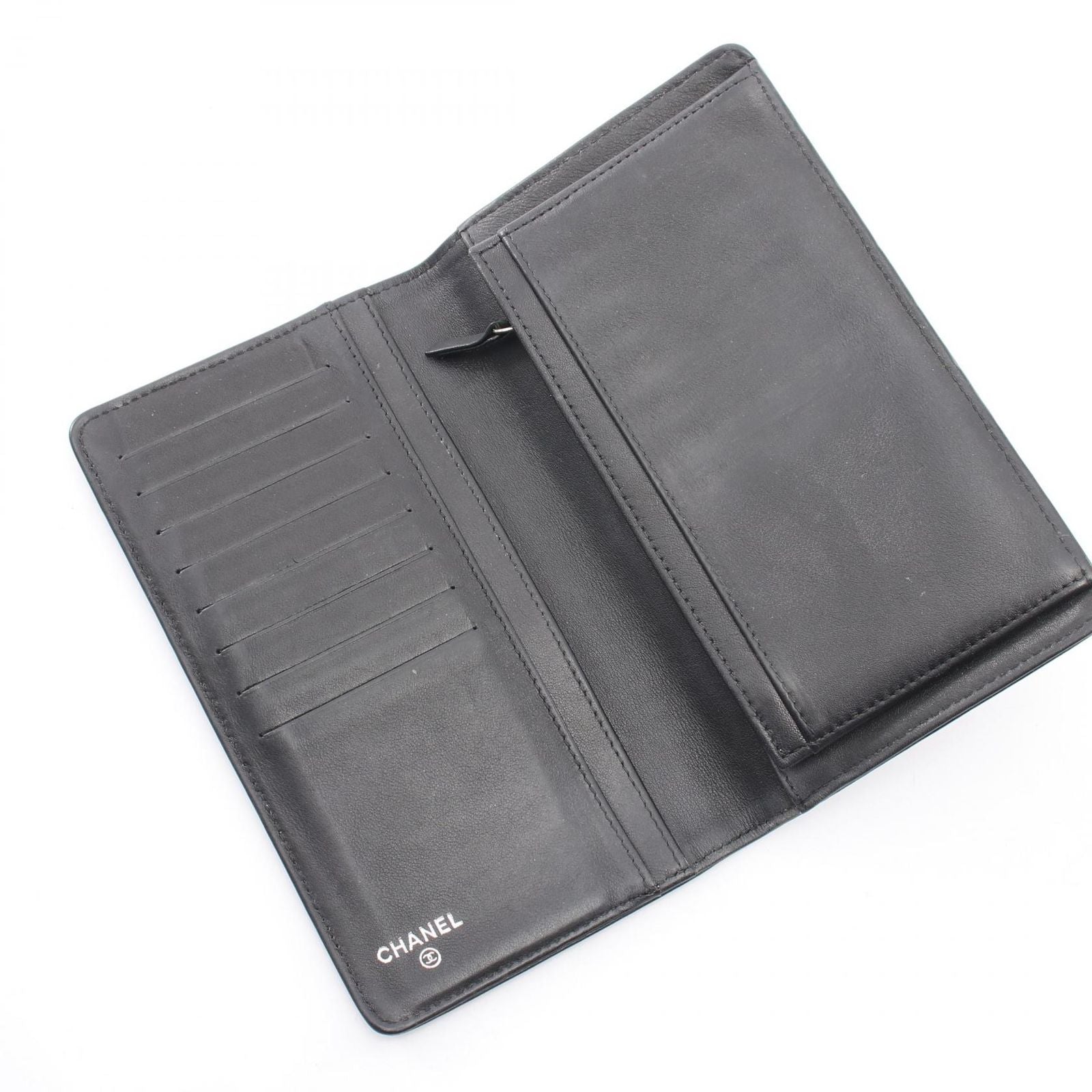 Chanel Bifold Wallet CC Logo Black Calf — view 3