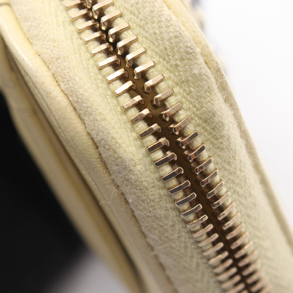 Chanel Coin Case 19 Dizeneuf Quilted Light Yellow Lambskin 19 — view 8