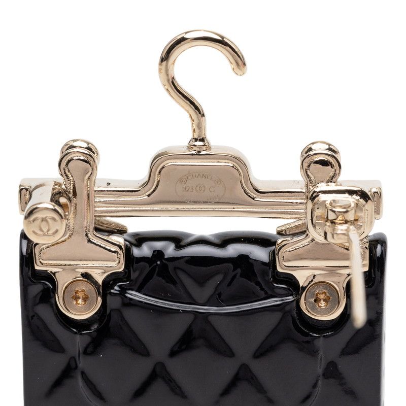 Chanel CC Logo Quilted Motif Brooch 23 Black Metal Plastic Faux Pearl — view 3