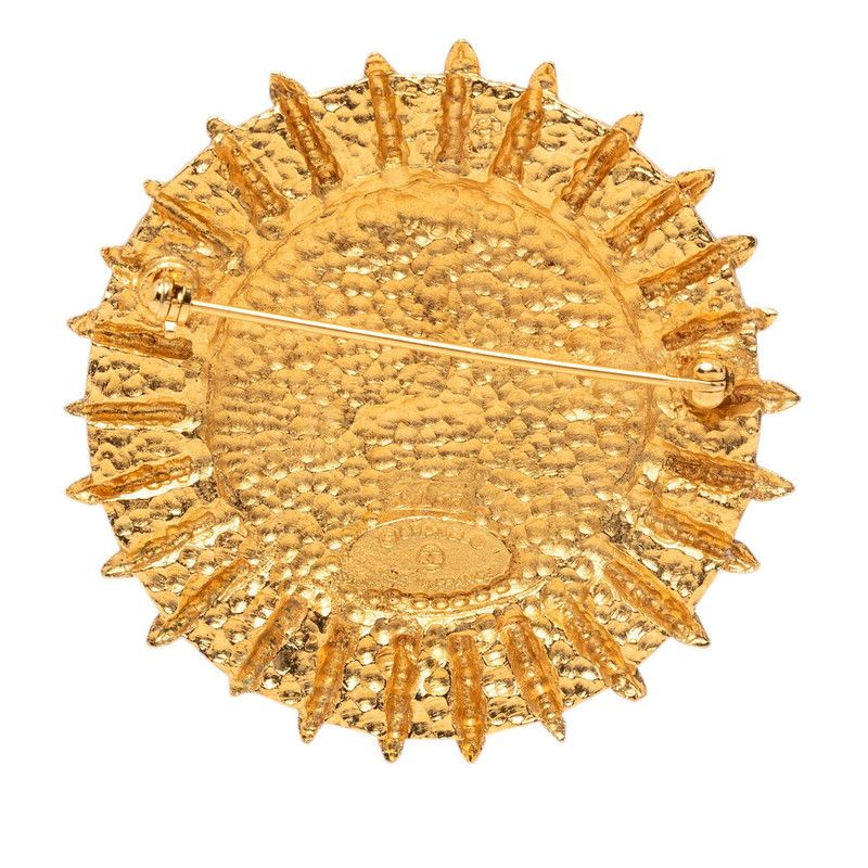 Chanel CC Logo Round Brooch Gold Plated — view 2