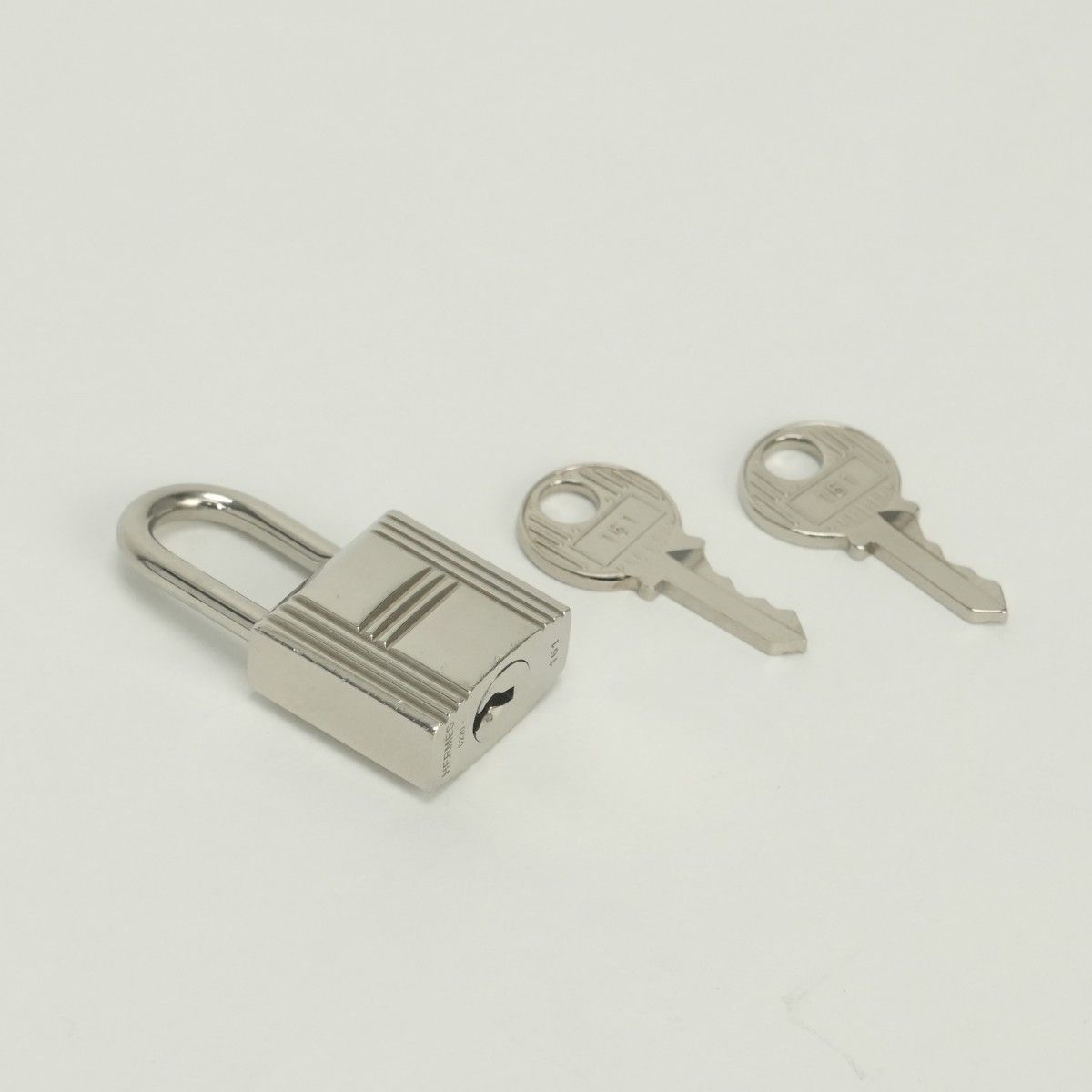 Hermes Picotin Lock PM 18 Tote Taurillon Clemence Cles Craie White Silver — view 9