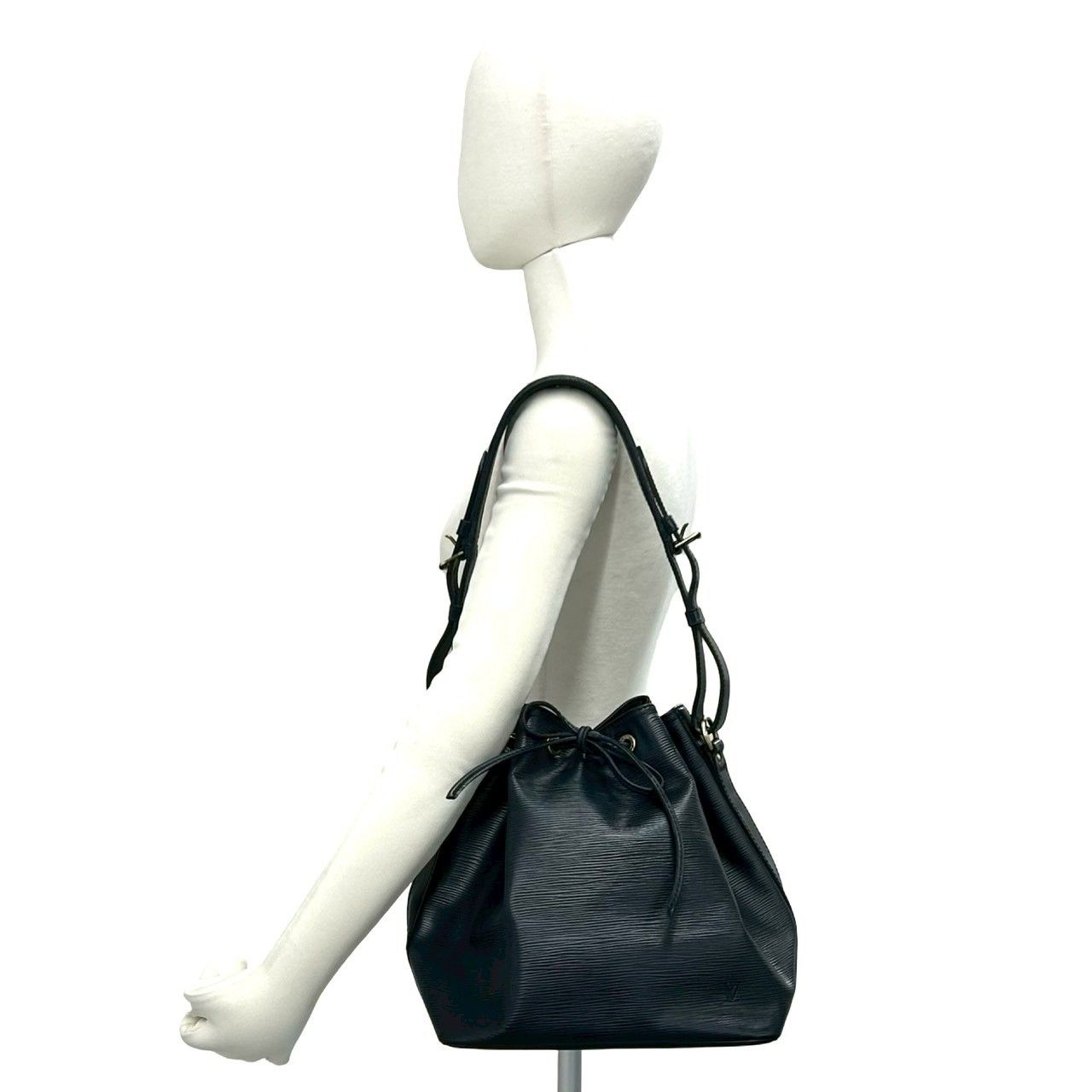 Louis Vuitton Vintage Petit Noe Epi Leather Shoulder Bag Tote Noir — view 2