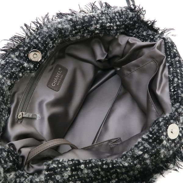 Chanel Chain Messenger — view 2