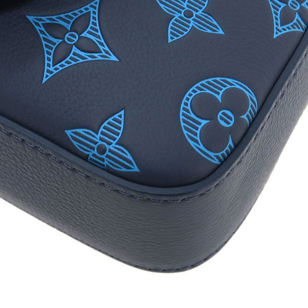 Louis Vuitton Shadow Trio Messenger — view 6