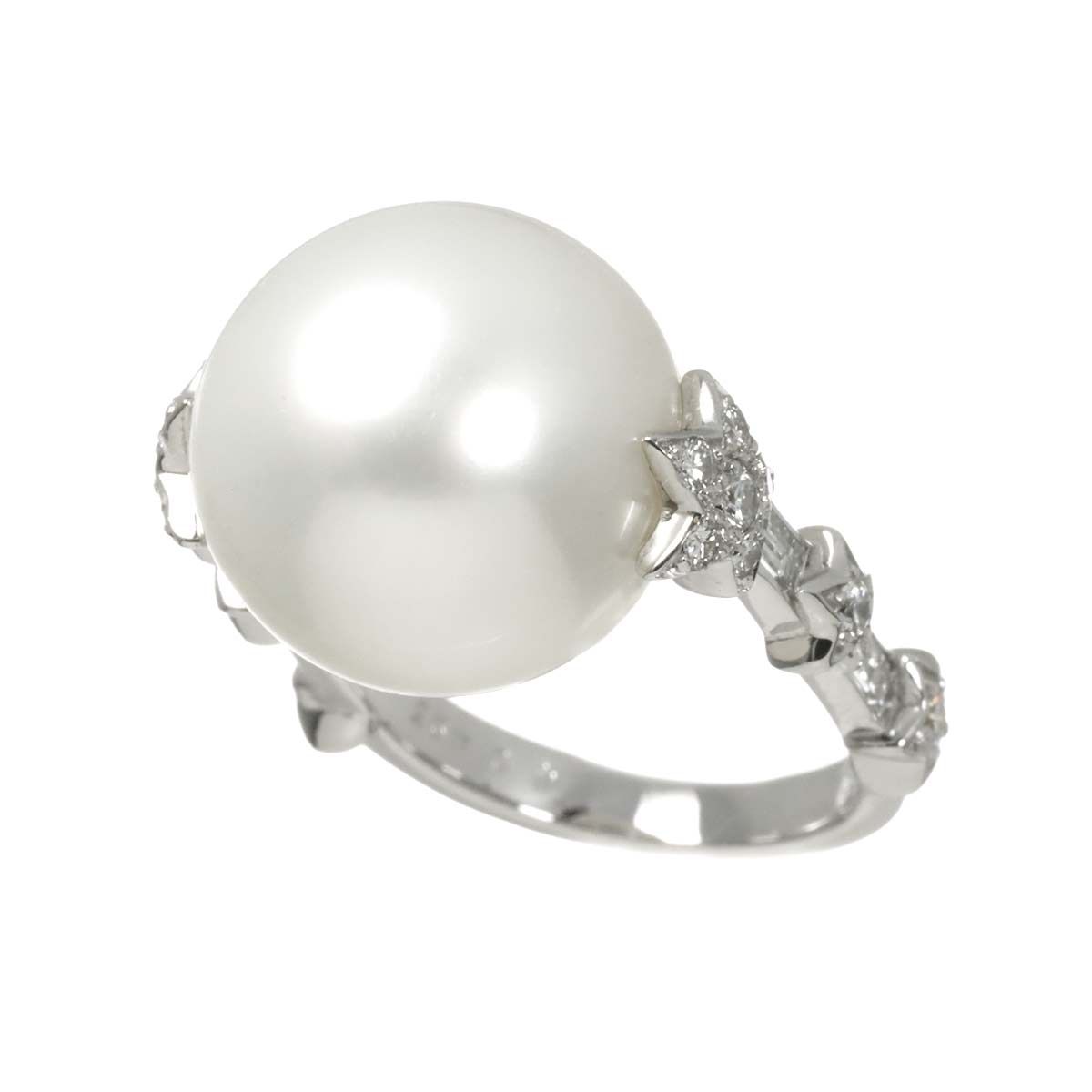 Chanel Comet Ring White Butterfly Pearl Diamond 18k WG White Gold 750 — view 6
