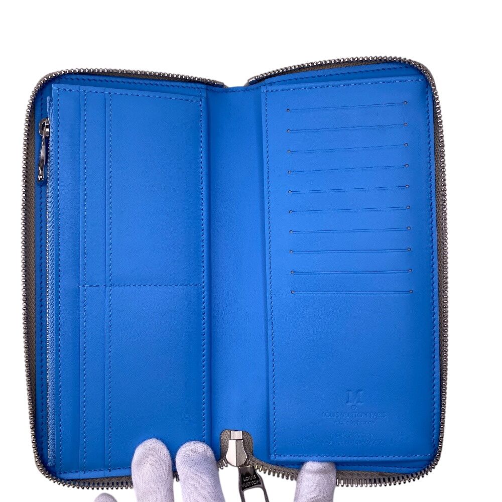 Louis Vuitton Zippy Wallet Vertical Zip Around Taurillon Climbing Leather — view 5
