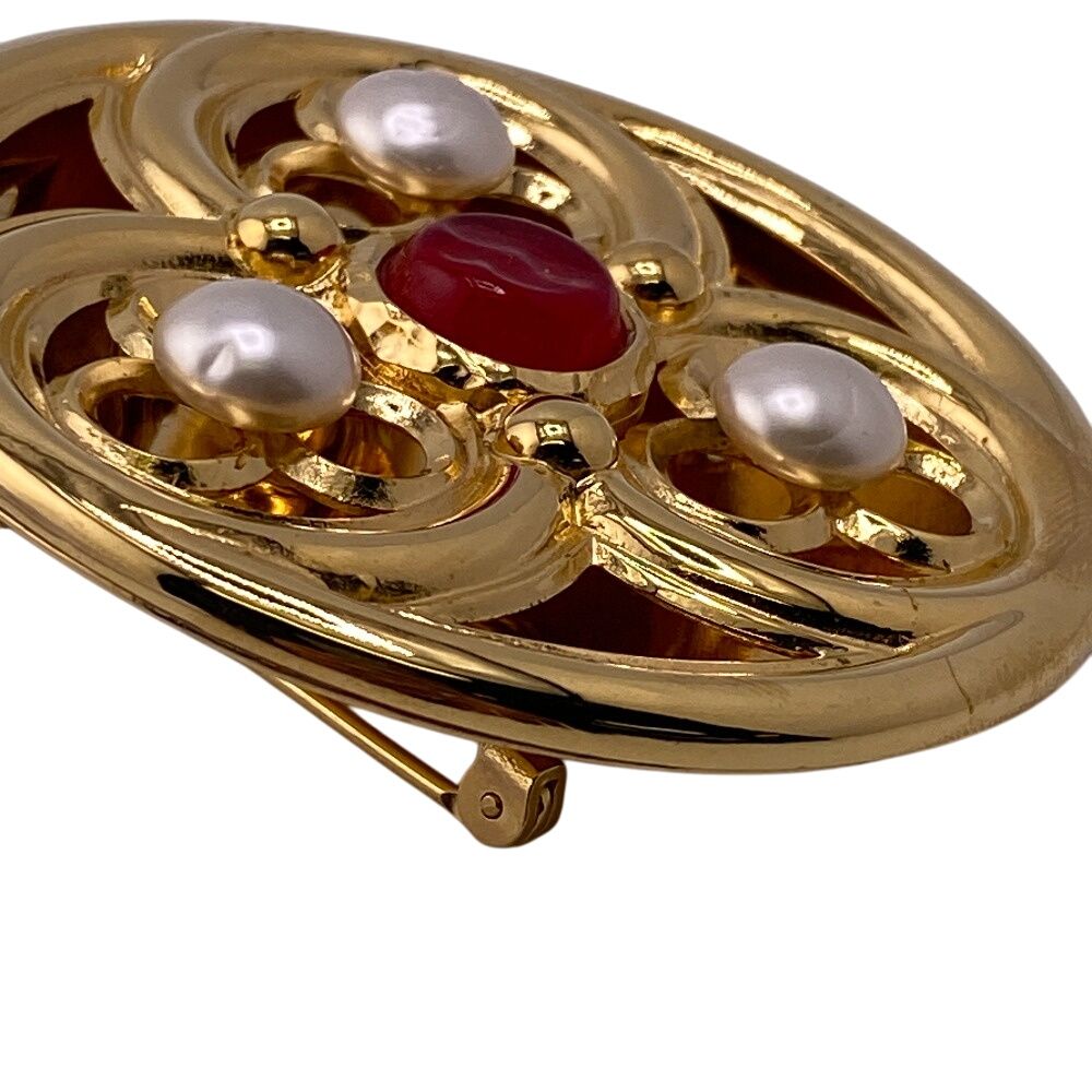 Chanel Gripoix Brooch Gold — view 7