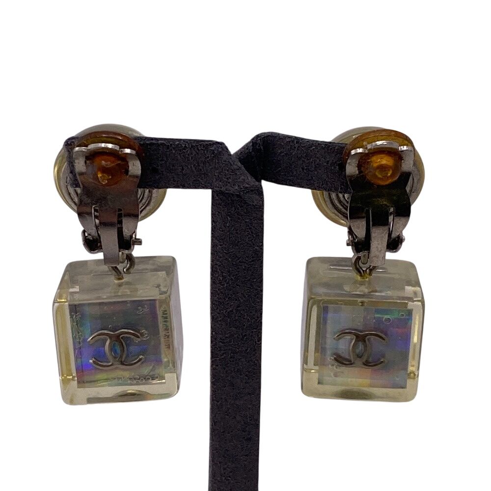 Chanel CC Logo Earrings Silver — view 4