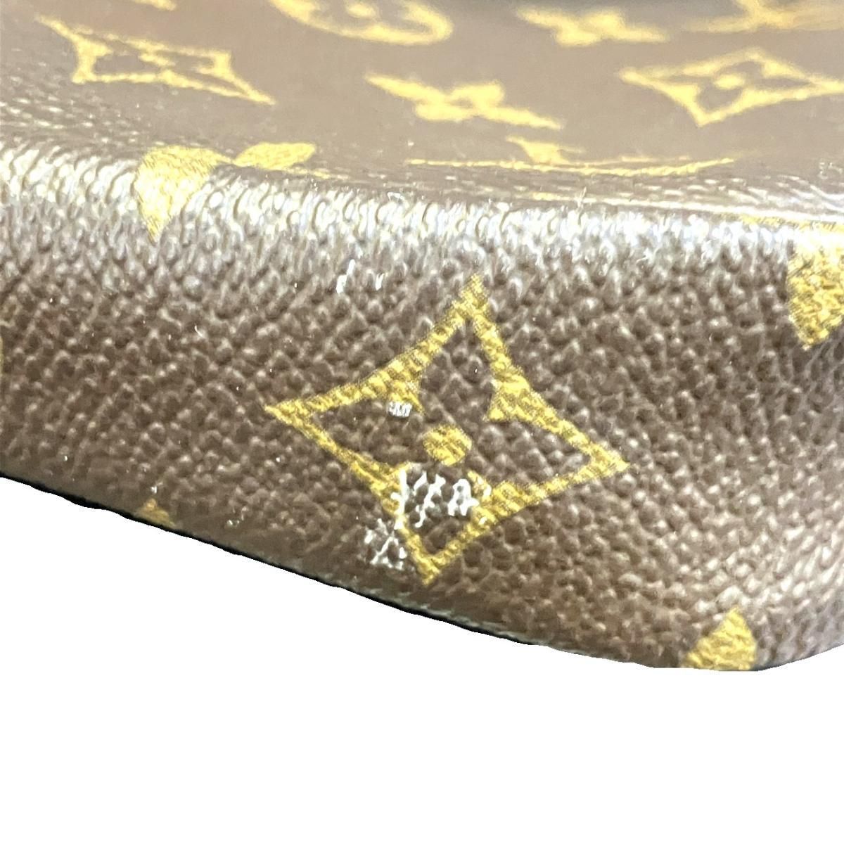 Louis Vuitton Pochette Monogram Shoulder Bag Canvas — view 9