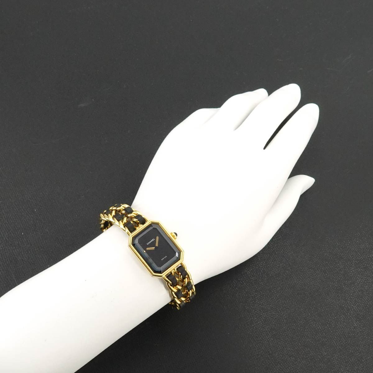 Chanel Premiere L Vintage Watch Black Gold — view 3