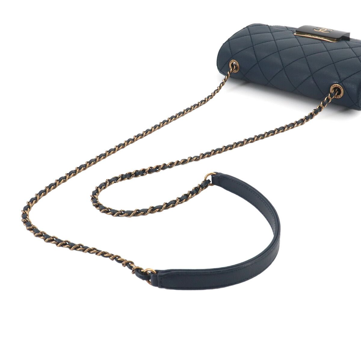 Chanel Beauty Lock Chain Shoulder Bag Leather Navy Gold — view 5