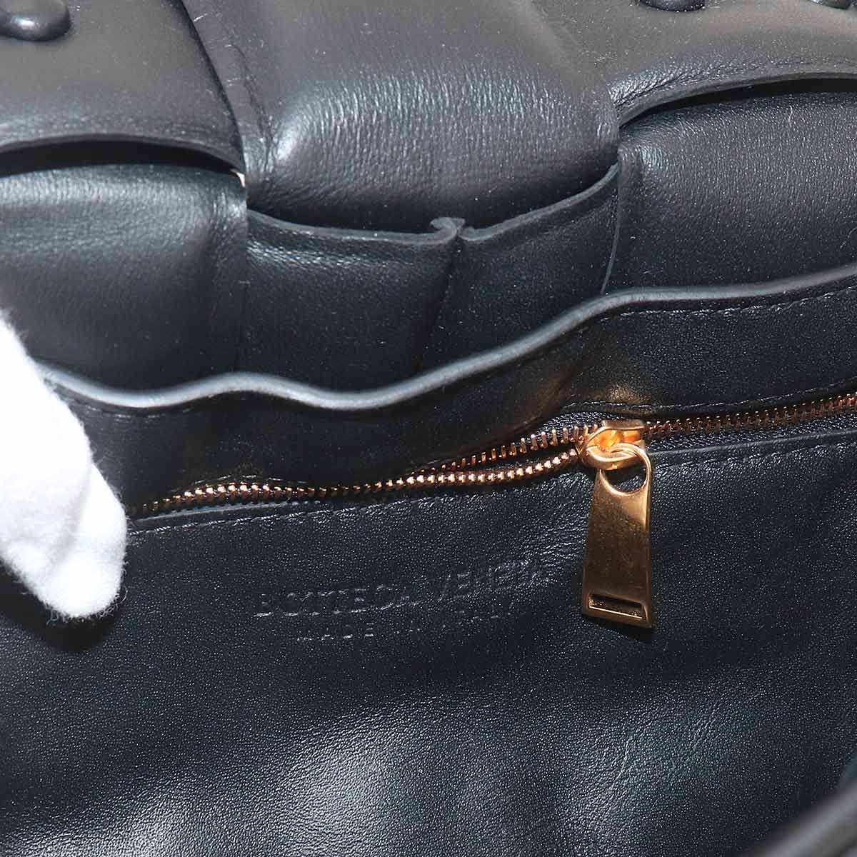 Bottega Veneta Intrecciato Chain Cassette 2-Way Bag Leather — view 9