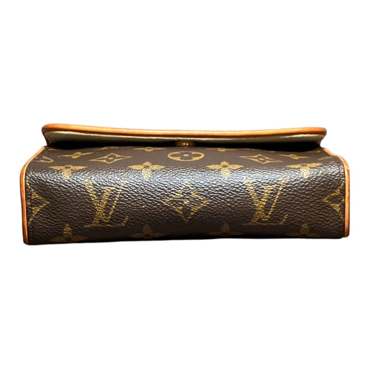 Louis Vuitton Pochette Florentine Monogram Canvas — view 3