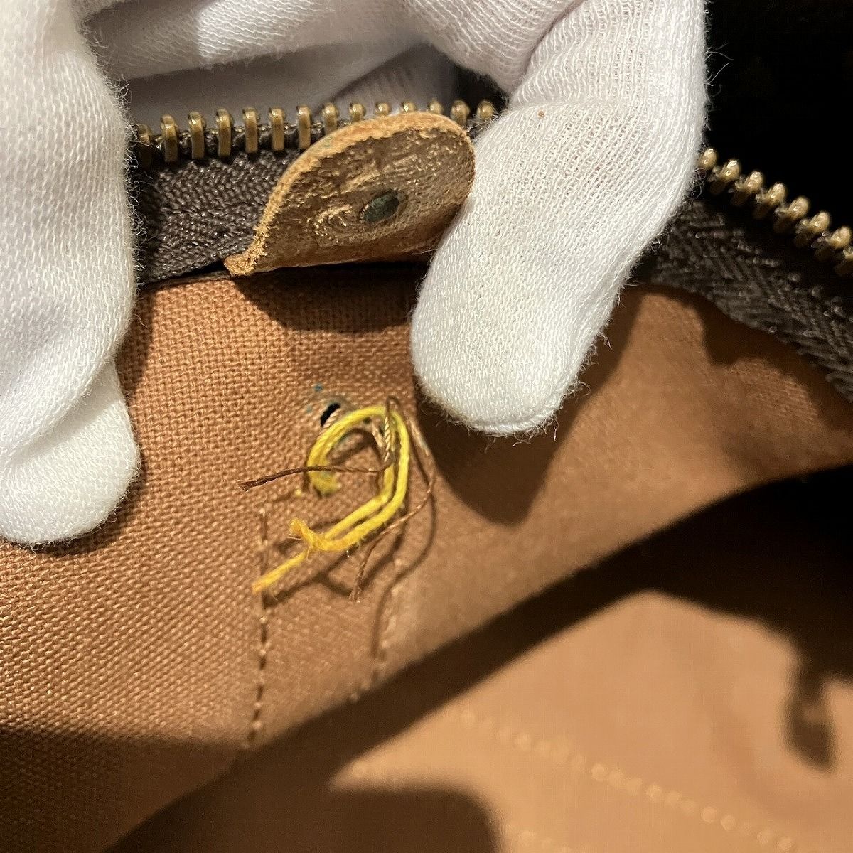 Louis Vuitton Keepall Bandouliere 55 Monogram Boston Bag Canvas — view 9
