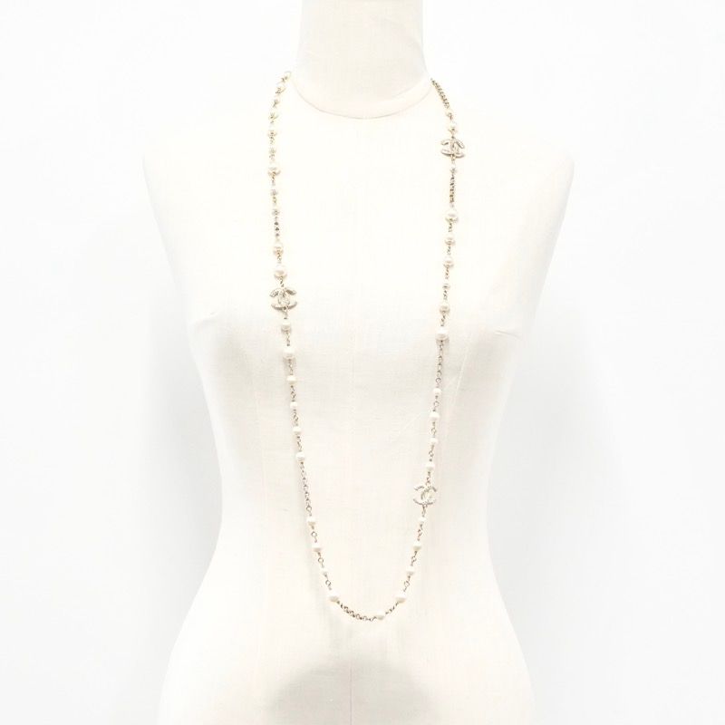 Chanel Pendant Gold CC Logo Pearl Long — view 7