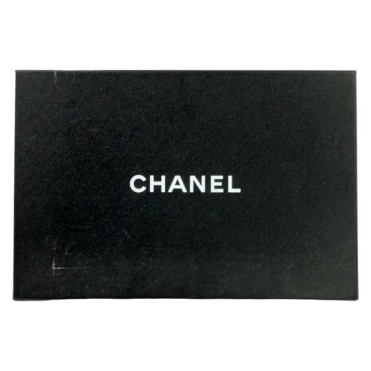 Chanel Loafers 37.5 C Beige Pearl CC Logo Leather — view 7