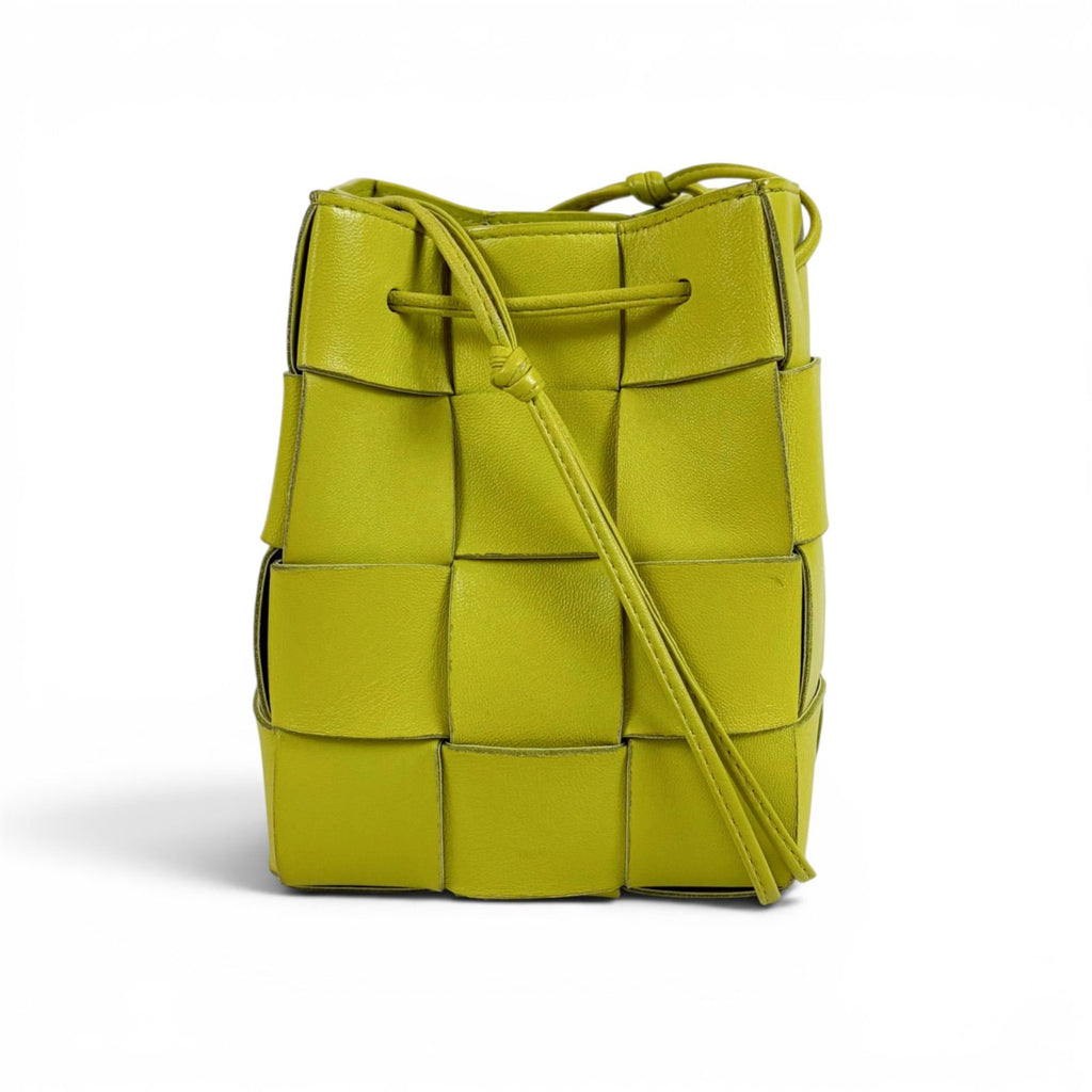 Bottega Veneta Cassette Maxi Intrecciato Leather Small Yellow Green — view 3