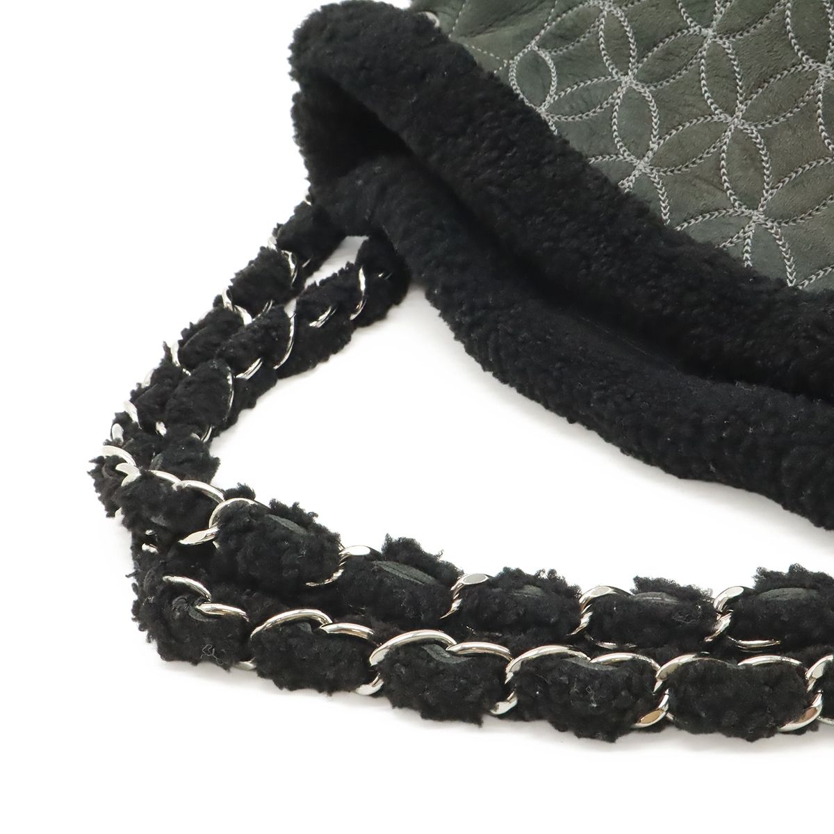 Chanel CC Logo Shearling Chain Shoulder Bag Fleece Leather Gray Black Silver — view 6