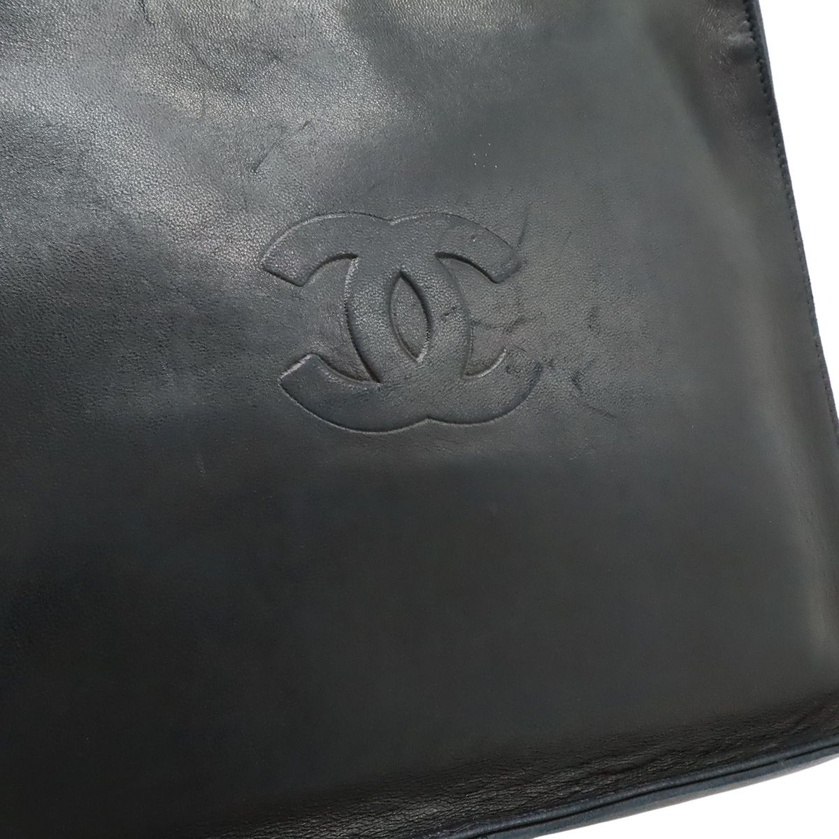 Chanel Camellia CC Logo Tote Shoulder Strap Lambskin Leather Black — view 8