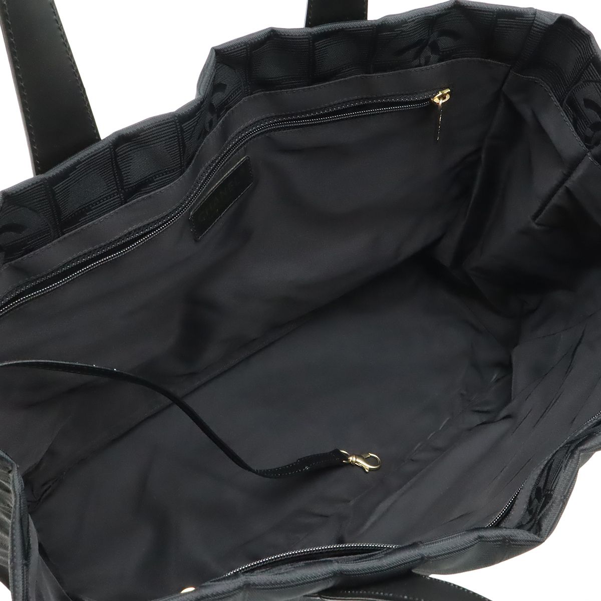Chanel New Travel Line Tote Shoulder Bag Nylon Jacquard Lame Black — view 6