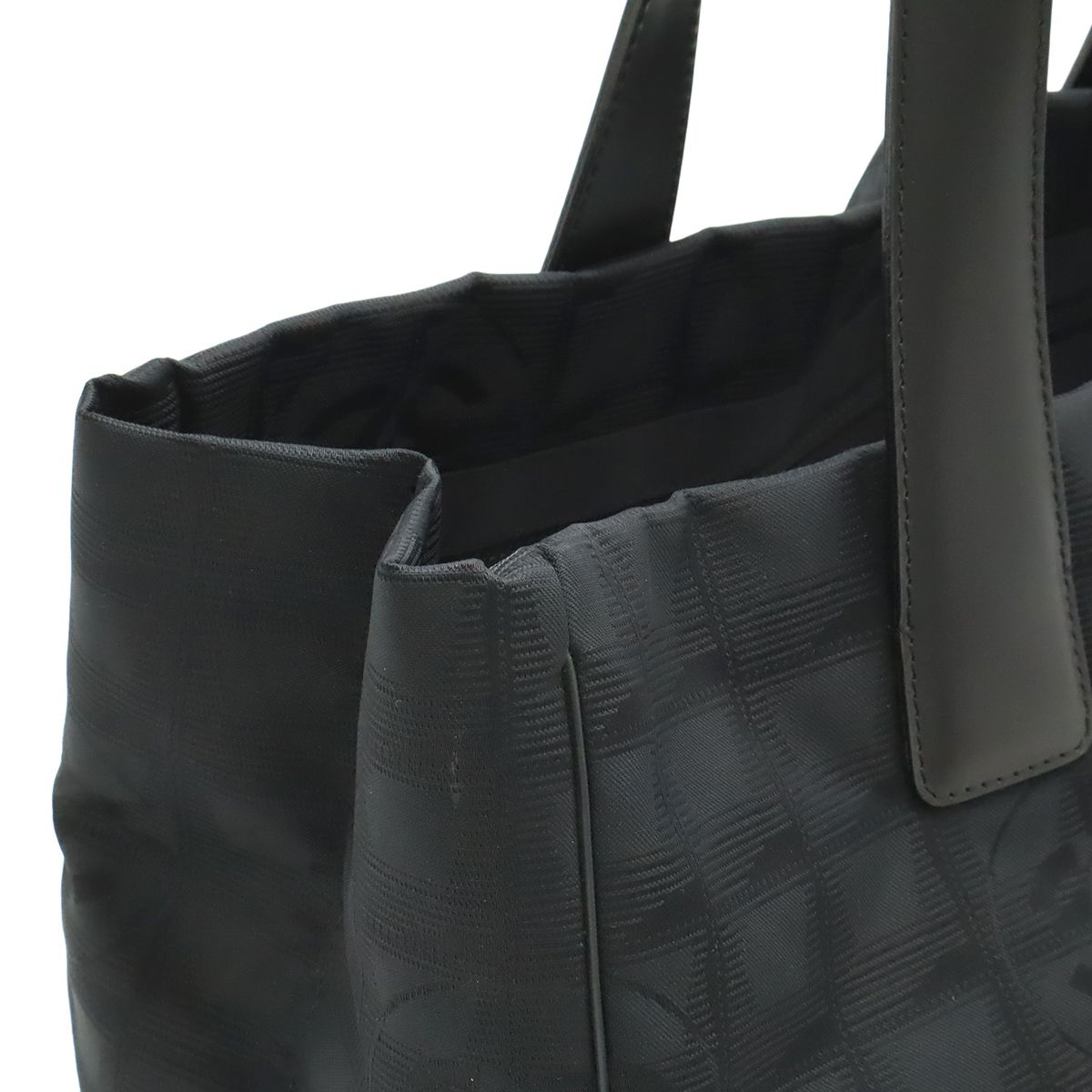 Chanel New Travel Line Tote Shoulder Bag Nylon Jacquard Lame Black — view 5