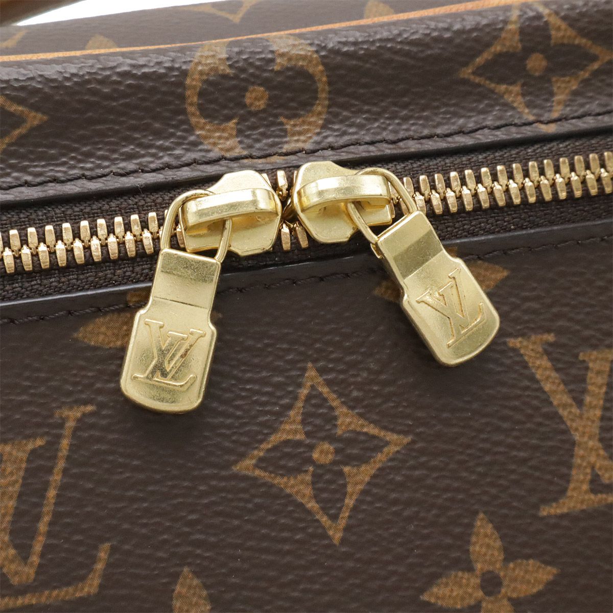 Louis Vuitton Monogram Nice Mini Cosmetic Pouch Makeup Case Travel Multi — view 4