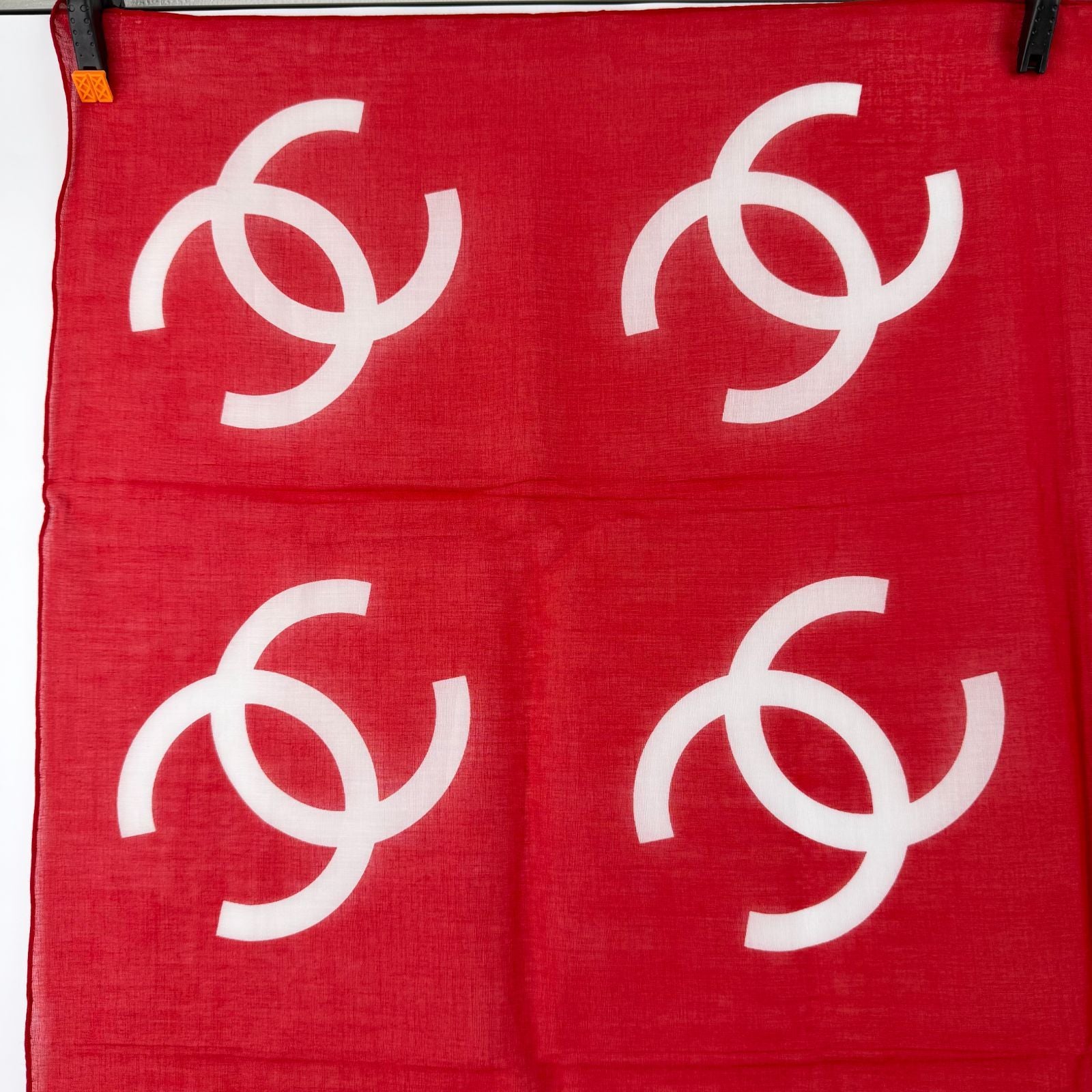 Chanel CC Logo Scarf Cotton Red and White Vintage — view 4