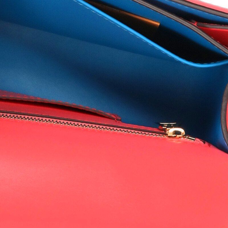Louis Vuitton Pont Neuf Dahlia Leather Shoulder — view 3