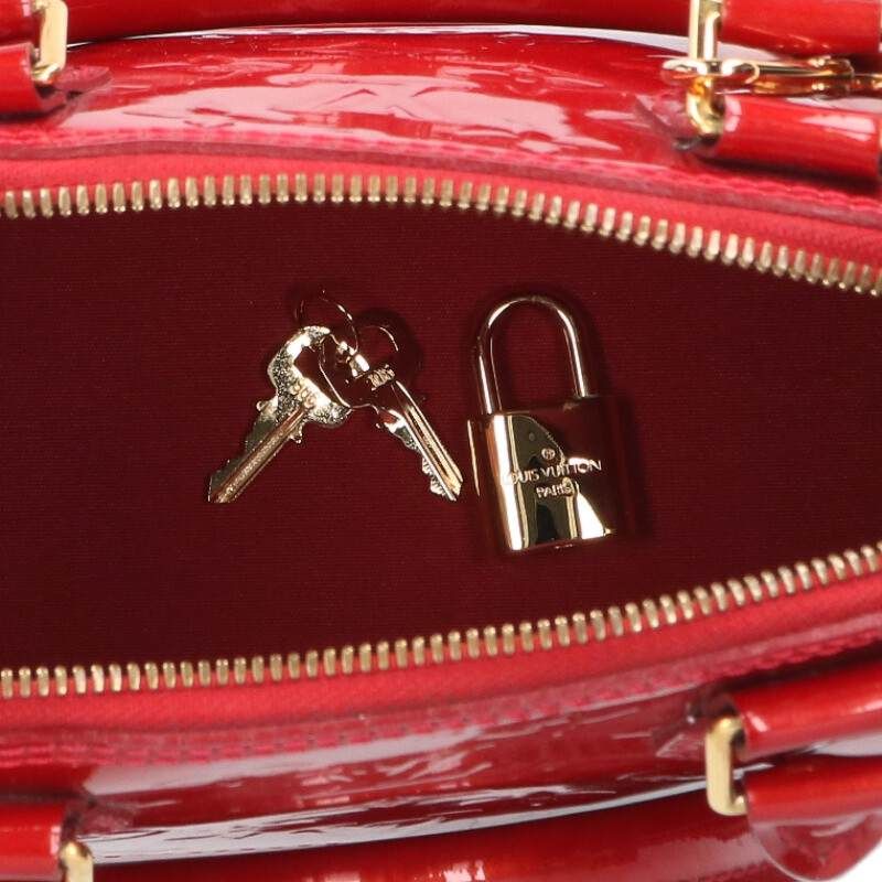 Louis Vuitton Alma BB Monogram Vernis 2-Way Shoulder — view 3