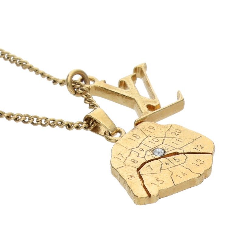 Louis Vuitton Collier Map LV Initial Necklace — view 4