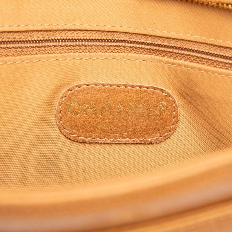 Chanel CC Logo Chain Tote Shoulder Brown Caviar Leather — view 6