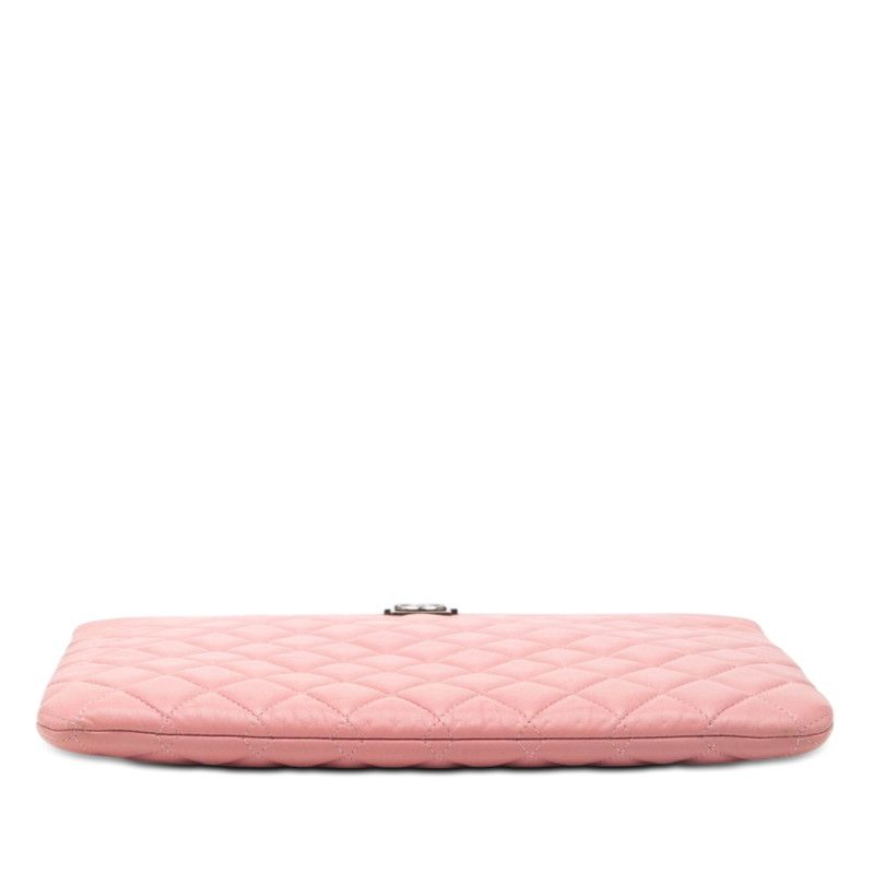 Chanel CC Logo Boy Clutch Pink Lambskin — view 3