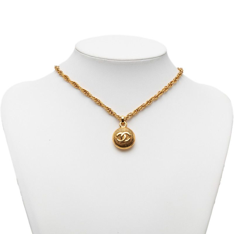 Chanel Vintage CC Logo Chain Necklace Gold Plated — view 6