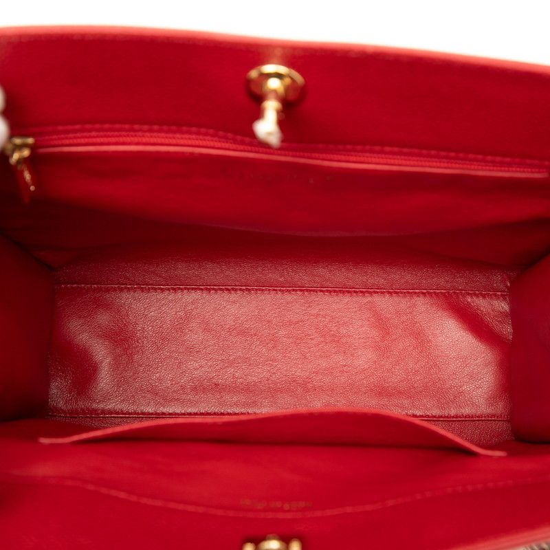 Chanel CC Logo Chain Shoulder Bag Tote Red Caviar Leather — view 4