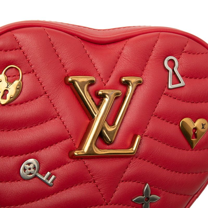 Louis Vuitton la Braclette Heart New Wave Crossbody Shoulder Bag Red Leather — view 4