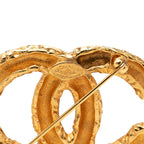 Chanel CC Logo Lava Motif Brooch Gold Plated — view 3
