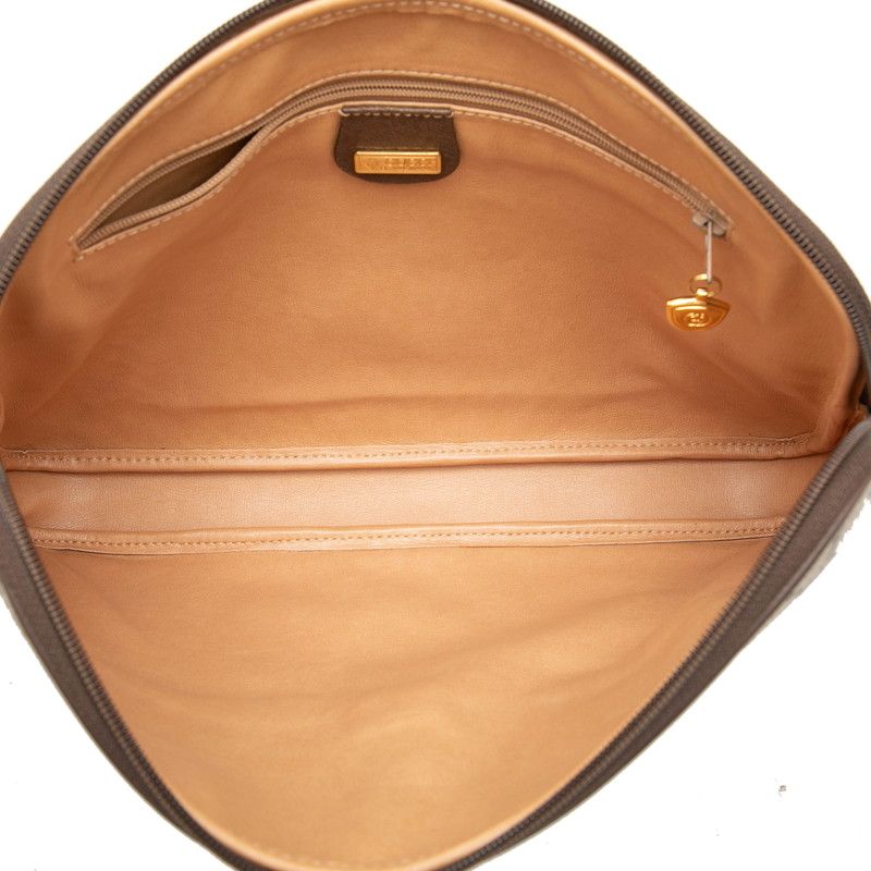 Gucci Vintage GG Supreme Clutch Pre Owned 004 115 Beige Brown Leather — view 4
