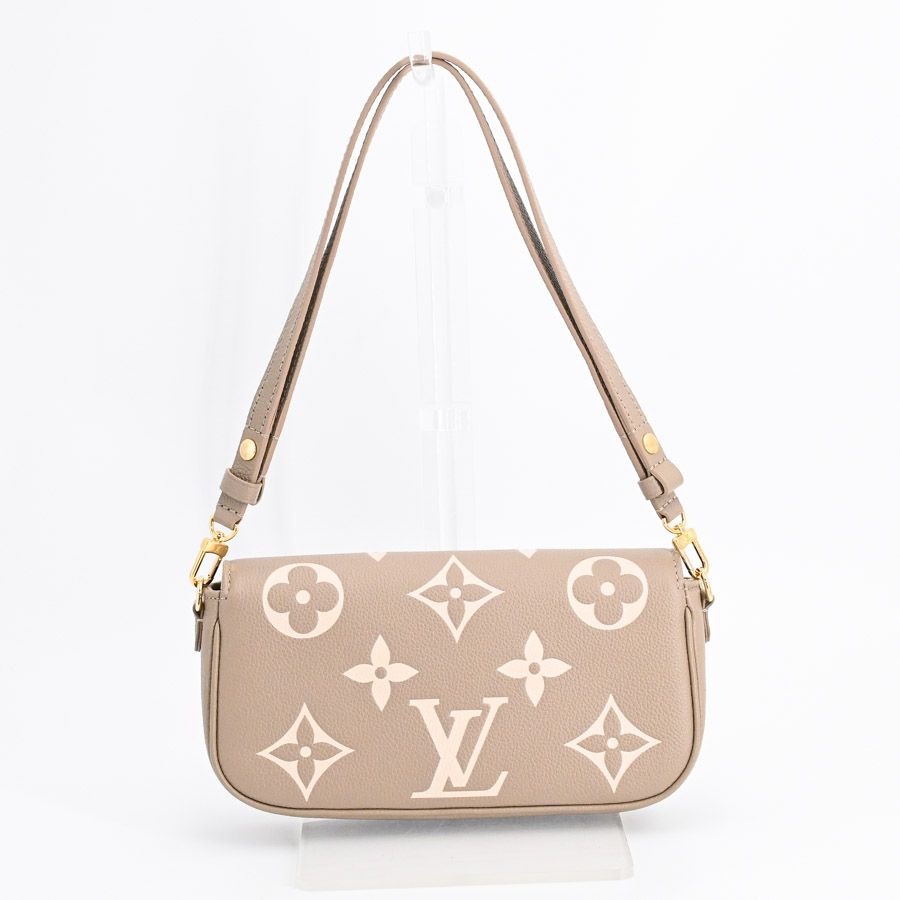 Louis Vuitton Shoulder Bag Wallet on Chain — view 3