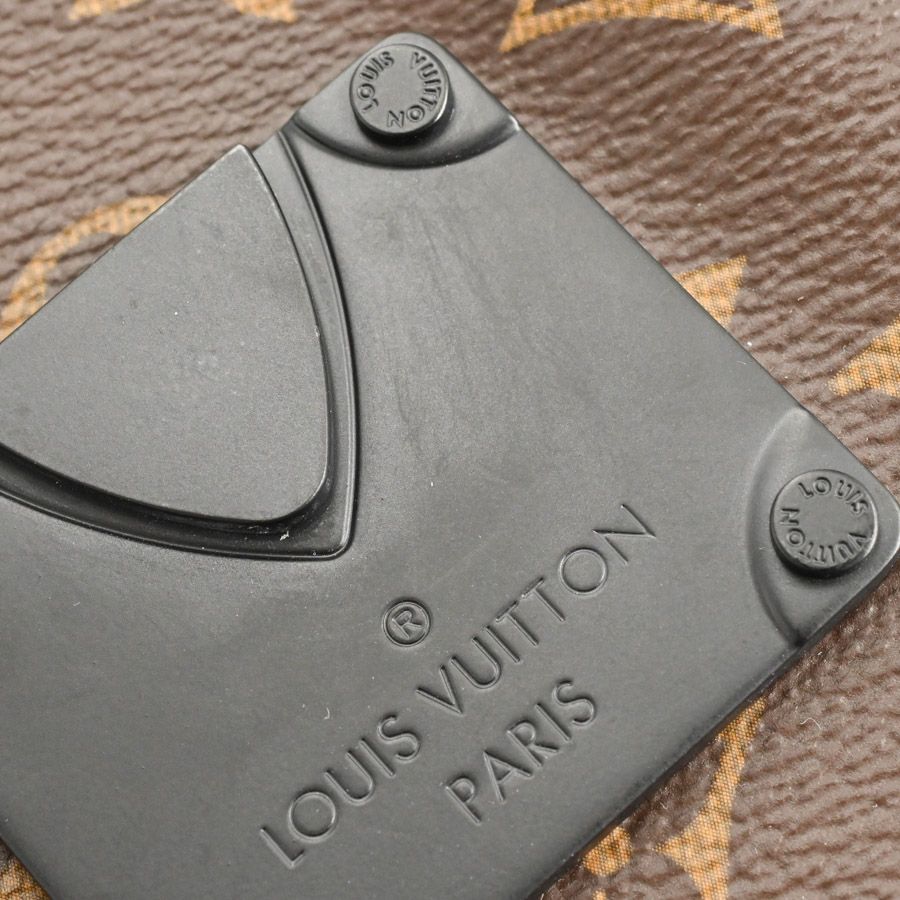 Louis Vuitton Shoulder Bag S Lock Vertical Wearable Wallet — view 8