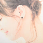 Louis Vuitton Earrings Essential — view 5