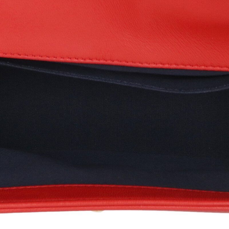 Chanel Boy 25 Lambskin Chain Shoulder Bag 25 — view 3