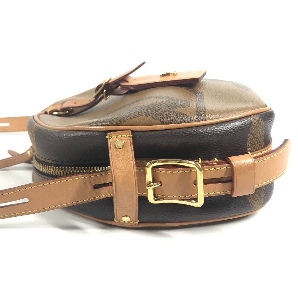 Louis Vuitton Shoulder Bag Boite Chapel Monogram Giant Canvas Brown — view 4