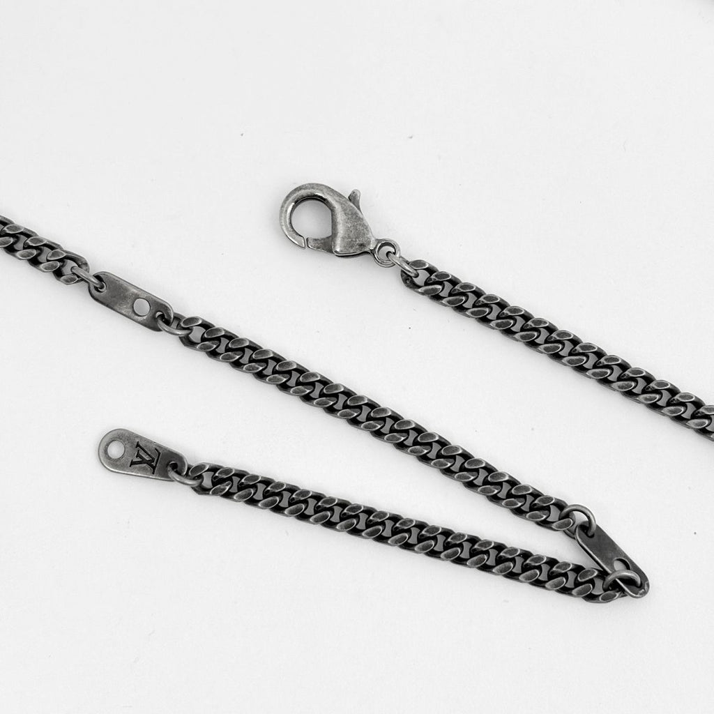 Louis Vuitton Necklace LV Lock Padlock Metal Silver — view 3