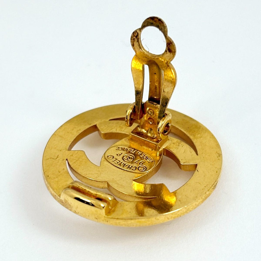 Chanel CC Logo Circle Earrings Turnlock Gold Plated — view 3